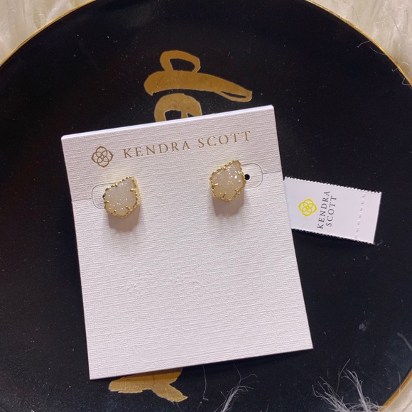 NWT Kendra Scott Tess Earrings